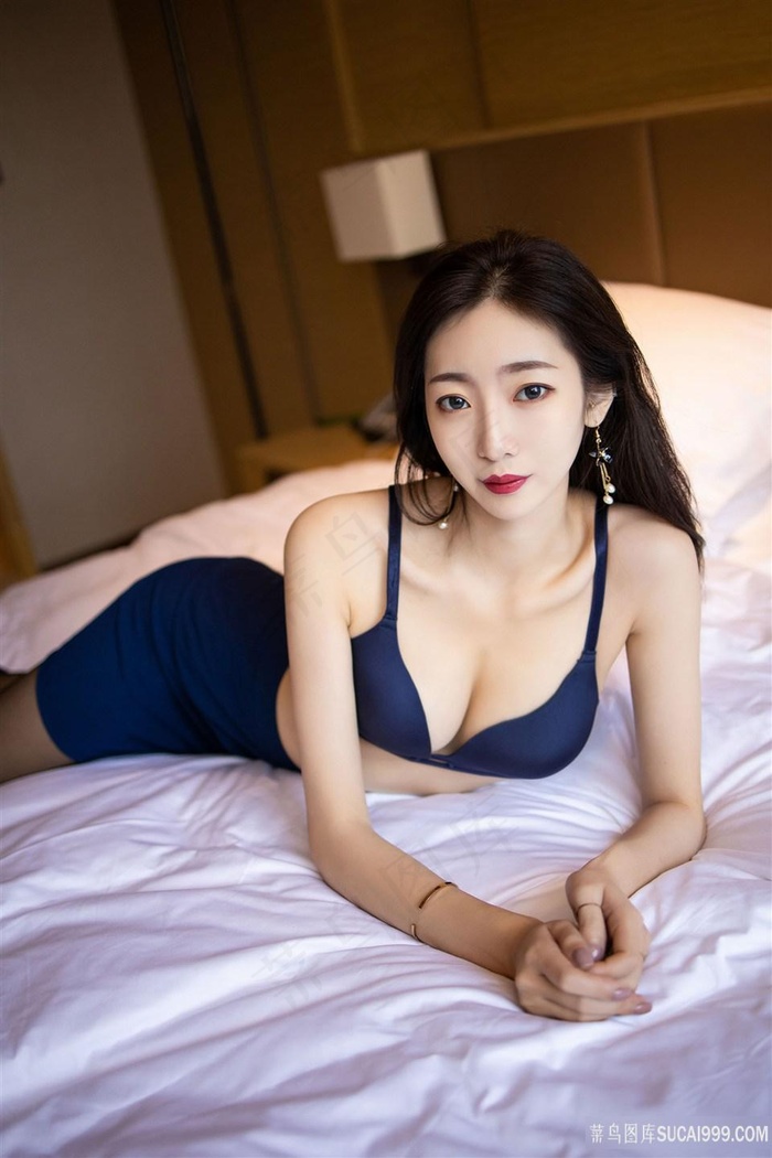 巨乳美胸