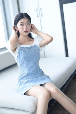 毛茸茸的漂亮女性兴奋体验